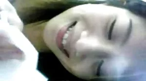 Чувствена брюнетка с голямо дъно Мис Ракел скача секс клипове онлайн на твърд пенис