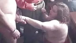 Красива мацка с огромно дъно Харли Джейд набодена отзад секс клипове безплатно