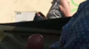 Ангелът с гарвановата коса Дженифър Джейн е прецакан от секс клипове голям пенис