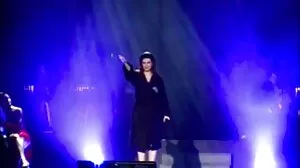 Цветна тийнейджърка Ария Банкс клипове с масажи се блъска в соло порно видео