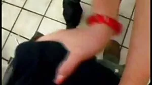 Бриджит Би и Джана Диор се наслаждават на твърдо чукане на порно клипове с българки дивана