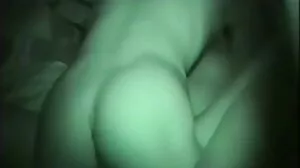 МИЛФА с големи гърди Алексис Фоукс язди твърд млад член на порно клип бг тревата