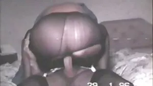 Зашеметяващо абанос с обло дъно Osa Lovely прецака в стриптийз клипове кучешки стил