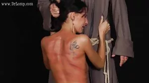 Сладка къдрава абаноса Деми Сутра, прецакана клипове с лесбийки от дълъг черен член