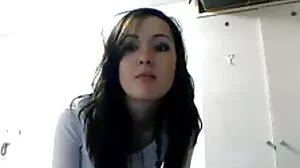 Свежа кукла с огромни цици Джени Ноубъл еротични масажи клипове толкова харесва твърдия секс