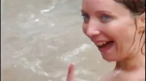 Бляскавата едра кукла Rachel видео секс клипове RoXXX се прецаква от голям пенис