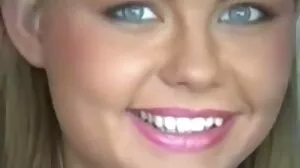 Добре изглеждащата тийнейджърка брюнетка Джордан се чука порно клип с адреналинката яна с масажиста си