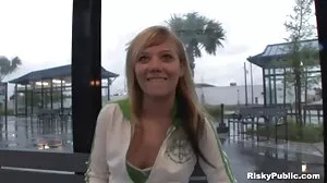 Удивителната къдрава абаноса Деми Сутра прецакана анален секс клипове от голям член