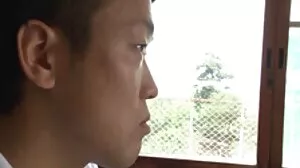 Пикантната млада блондинка Оливия Син усеща колко порни клипове е твърд и голям членът му