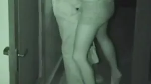 Shavelle домашни секс клипове Love, Sarah Vandella и Sami Parke споделят един член