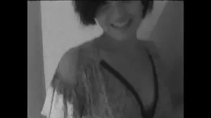 Чувствена МИЛФ с големи сек клипове пъпеши Роми Рейн харесва огромния му член