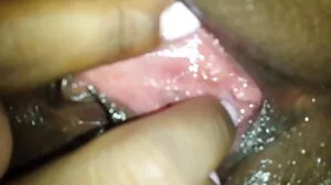 Татуирана мадама с голямо дъно Адел лесбийски клипове Съншайн прецака отзад