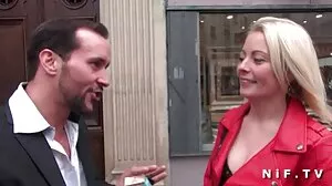 Две секс кукли Криси klip porno Лин и Алисън Рей се наслаждават на сутрешен секс