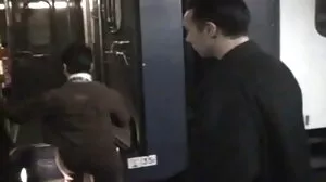 Сладка блондинка BBW в порни клипове чорапи Andrasne прецака отзад