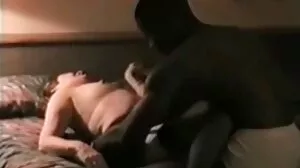 Естетична pornoklip красавица Кайла Грийн се забавлява с дълъг пенис