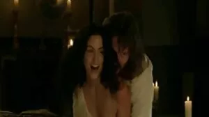 Страхотно изглеждащата стройна МИЛФ с големи цици Бритни Амбър иска пиша му порно и секс клипове