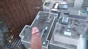 Червенокосият моряк klip porno Луна мастурбира като направено от басейна