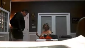 Чувствена стройна брюнетка Ерика Роуз проникна от масивен пенис порни клипове