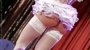 Страхотната миниатюрна мадама Zoe Doll порно клипове видео язди голям член със страст