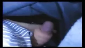 Зашеметяваща BBW кукла Минка си играе klip porno с гладния си пук на дивана