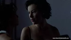 Зашеметяващите мадами Anikka безплатни клипове Albrite и Lexi Swallow сучат заедно