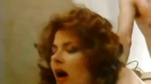 Едрогърдата BBW Amaya May клипове с анален секс се чука с путка в спалнята