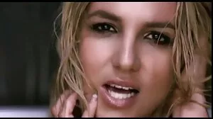 Игрива руса кукла порно клип бг Кензи Рийвс напълнява с дълъг черен донг