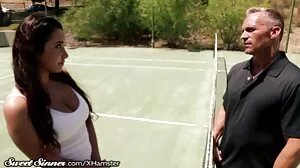 Две МИЛФ klip porno с големи гърди Бони Ротен и Кира Ноар се блъскат