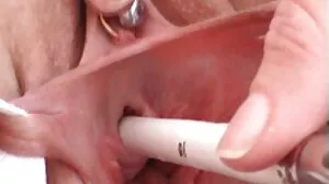 Красавица с голямо дъно в чорапи Лейни Грей обича аматьорски клипове твърдия му член