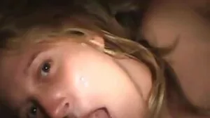 Мръсен FFM екшън с едри мадами Криси Лин и Клои Темпъл свирки клипове