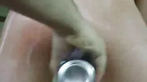 Сладка seks клипове изглеждаща латино кукла Мишел Мартинес се блъсна в позата на каубойката