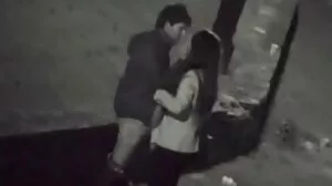 Омаслена черна мадама с травестити клипове гигантско дъно Мери Джийн, прецакана от дълъг бял член